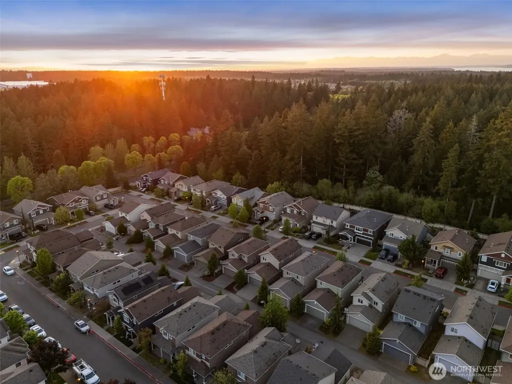 3653 London Loop NE Lacey WA 98516