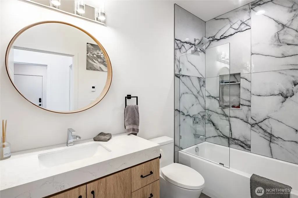 8068 Niska Road Blaine WA 98230