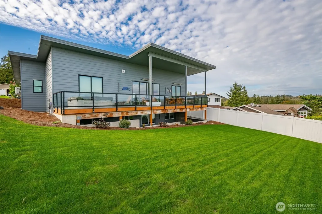 8068 Niska Road Blaine WA 98230