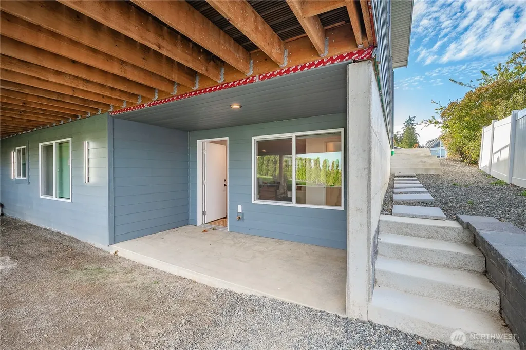 8068 Niska Road Blaine WA 98230