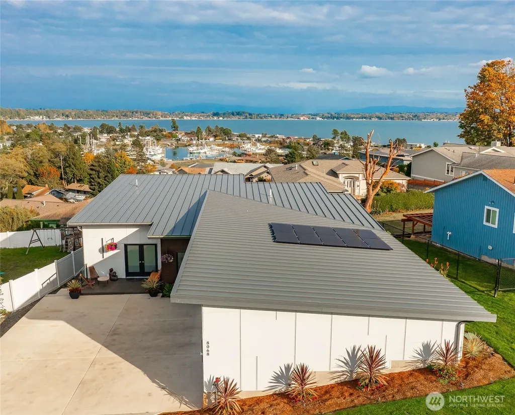 8068 Niska Road Blaine WA 98230