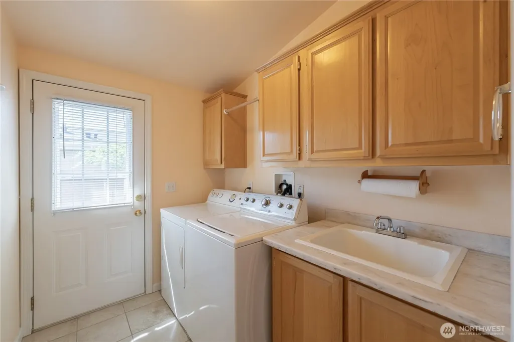 22310 SE 243rd Street Maple Valley WA 98038