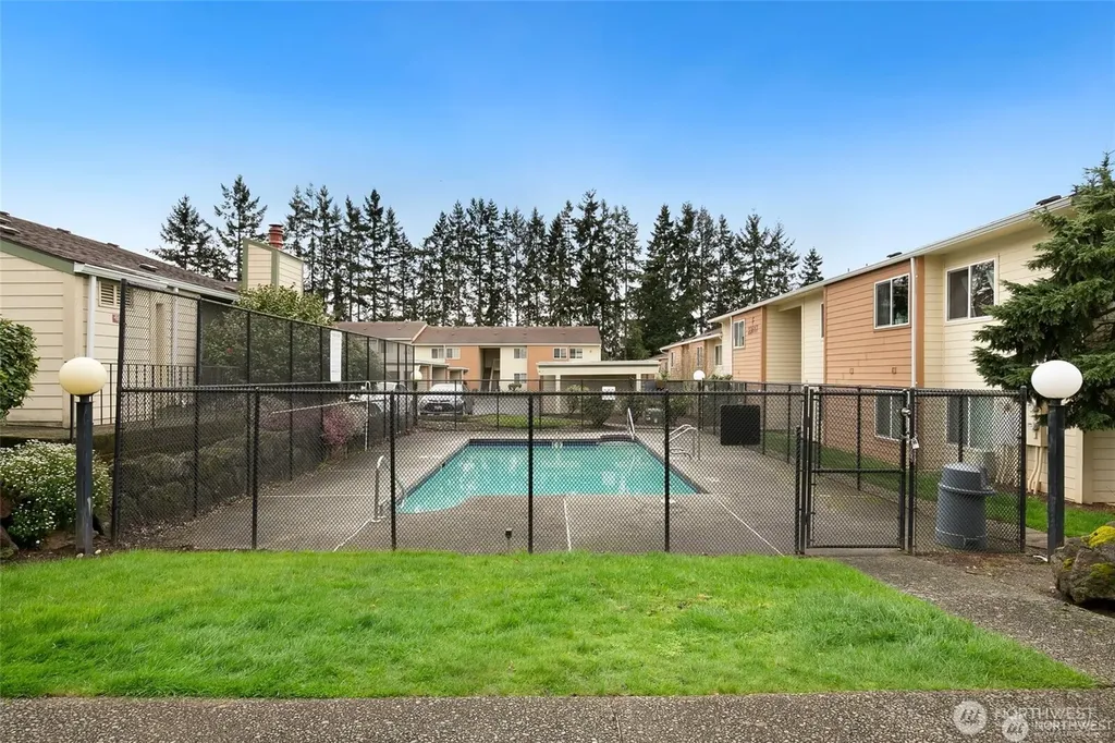 23629 112th Ave SE Kent WA 98031