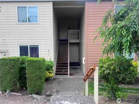 23629 112th Ave SE Kent WA 98031