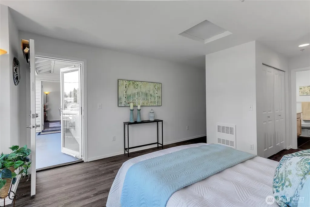 8510 Main Street Edmonds WA 98026