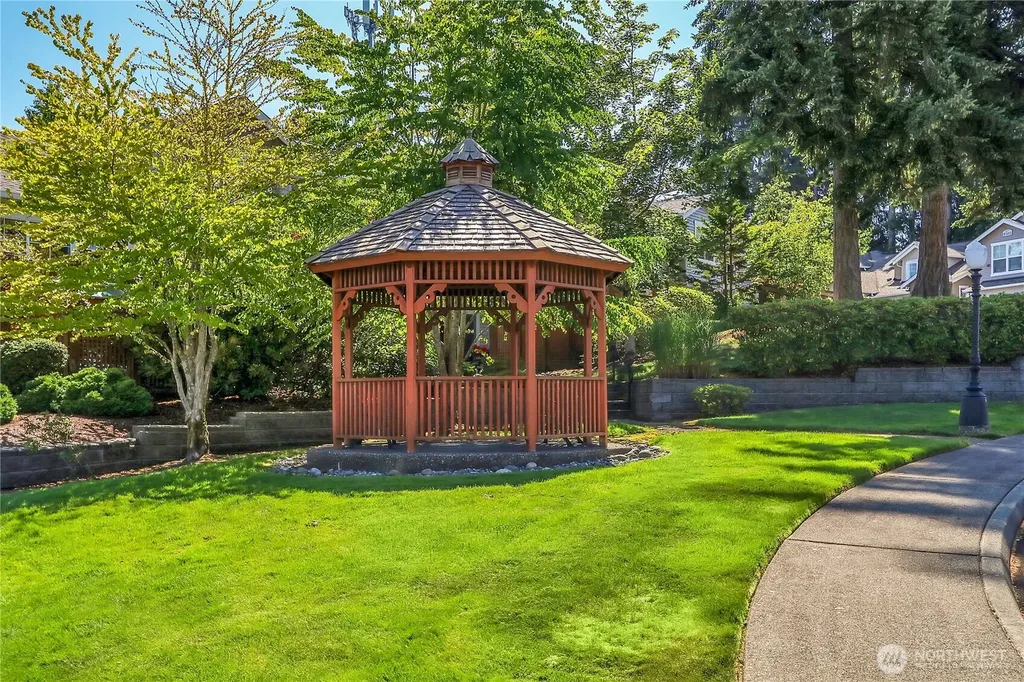 8510 Main Street Edmonds WA 98026