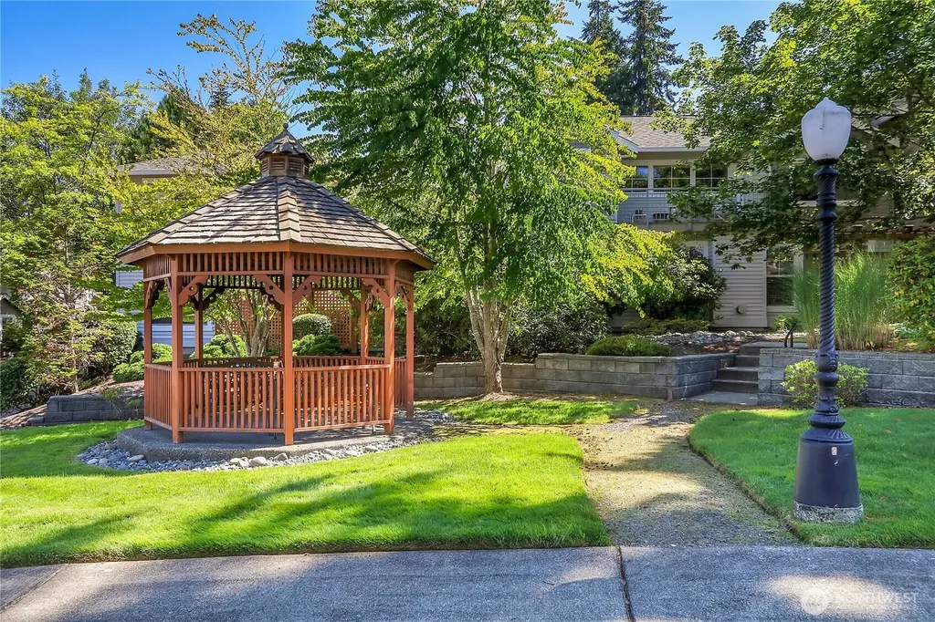 8510 Main Street Edmonds WA 98026