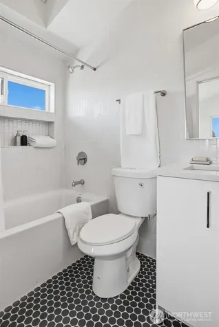 8332 24th Avenue NW Seattle WA 98117