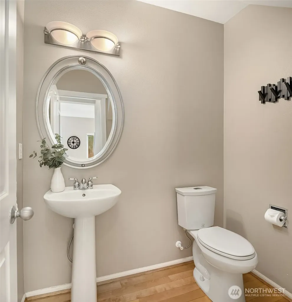 4507 S 220th Street Kent WA 98032
