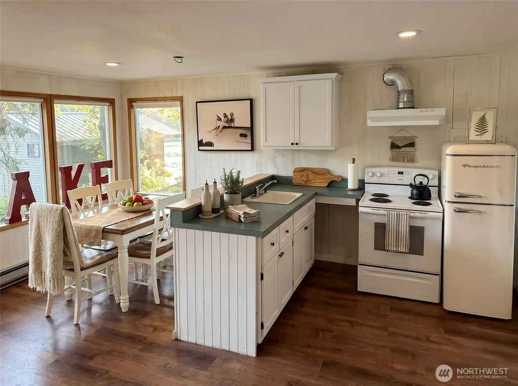 4945 Lakeside Drive Langley WA 98260