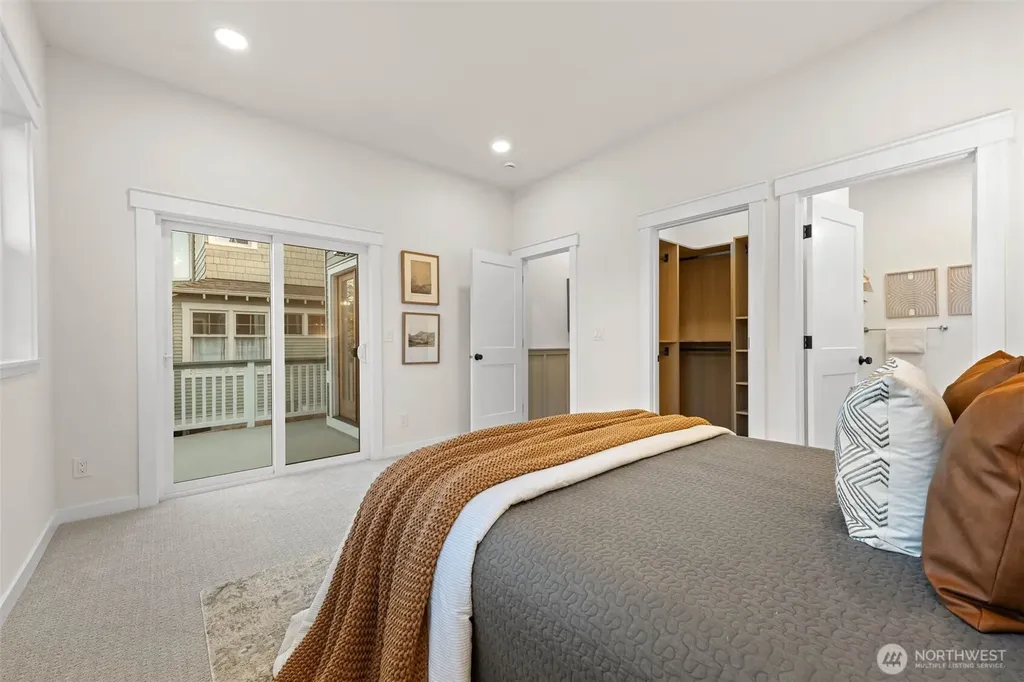 508 22nd Avenue E Seattle WA 98112