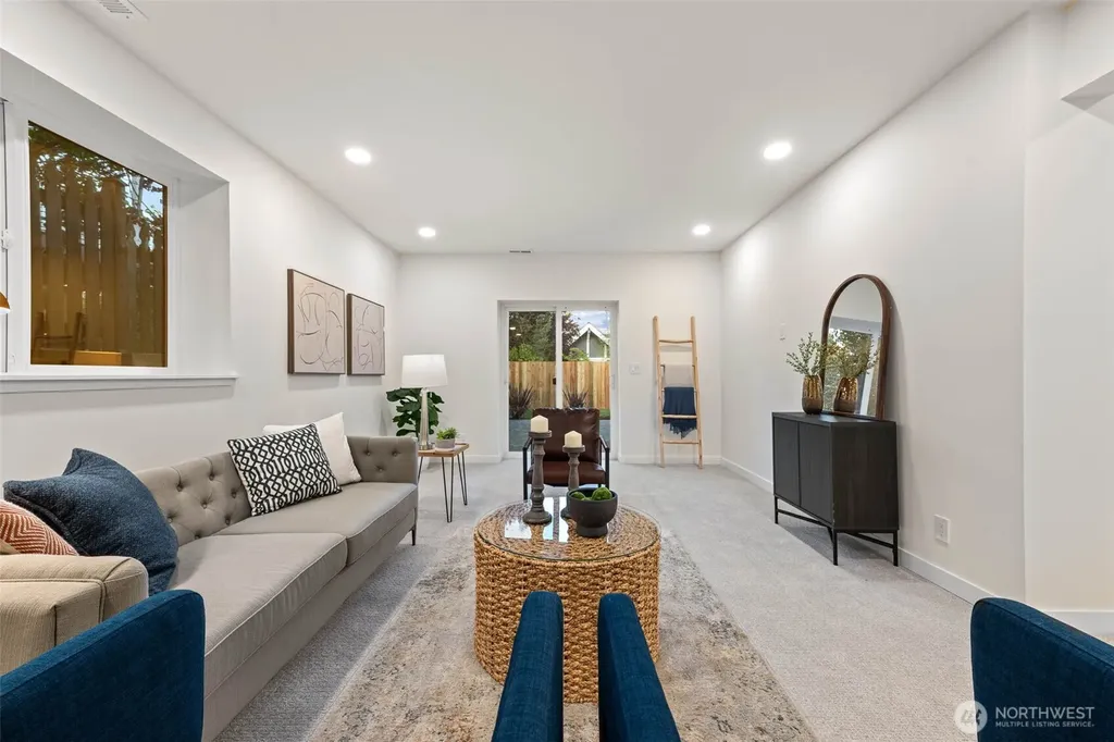 508 22nd Avenue E Seattle WA 98112