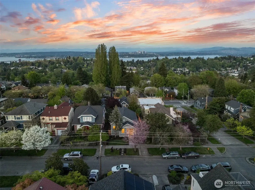 508 22nd Avenue E Seattle WA 98112
