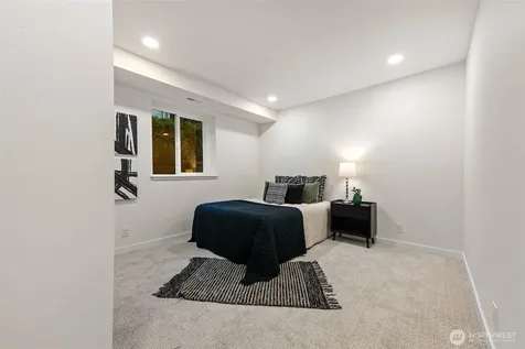 508 22nd Avenue E Seattle WA 98112
