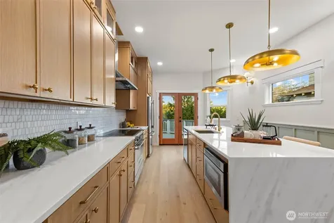 508 22nd Avenue E Seattle WA 98112