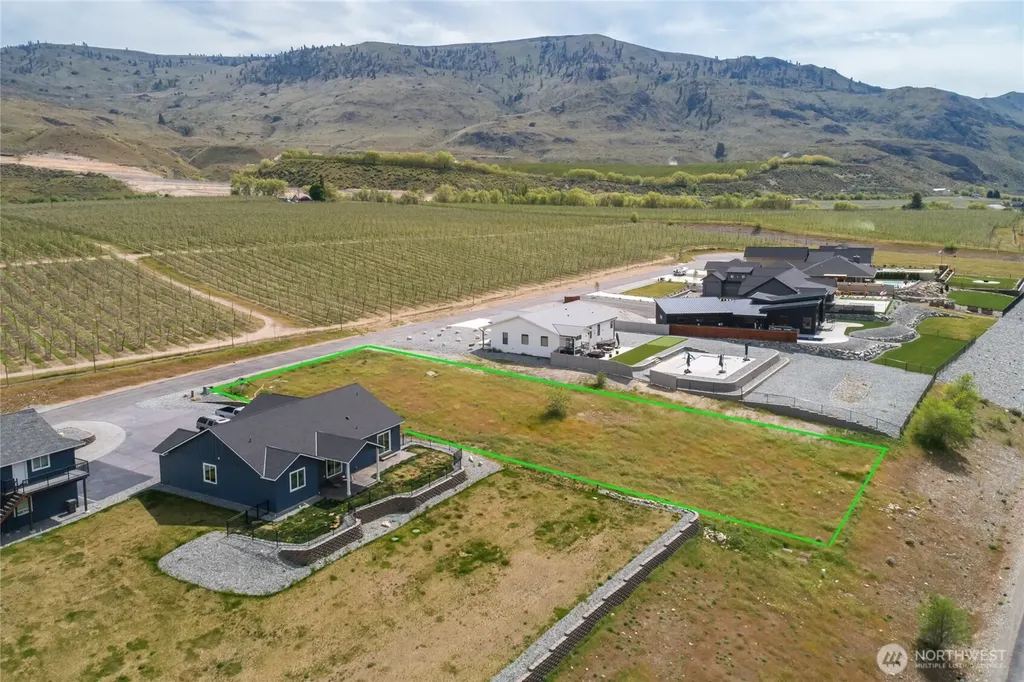 13 E Shore Court Orondo WA 98843