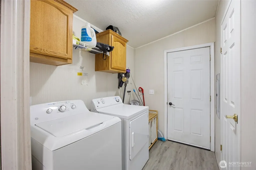 1827 W Bemis Street Moses Lake WA 98837