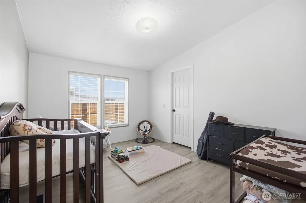 1827 W Bemis Street Moses Lake WA 98837