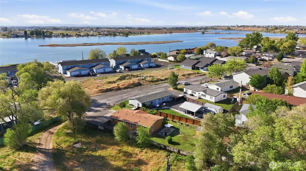 1827 W Bemis Street Moses Lake WA 98837