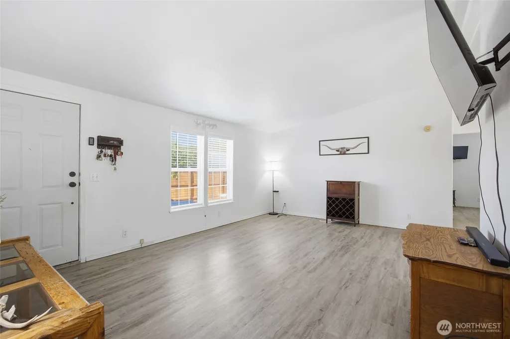 1827 W Bemis Street Moses Lake WA 98837