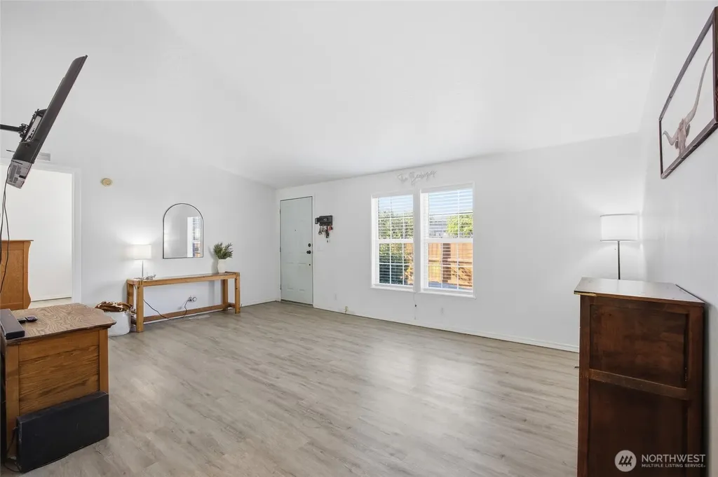1827 W Bemis Street Moses Lake WA 98837