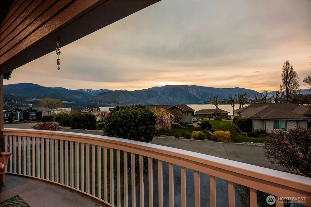 207 Manson View Drive Manson WA 98831