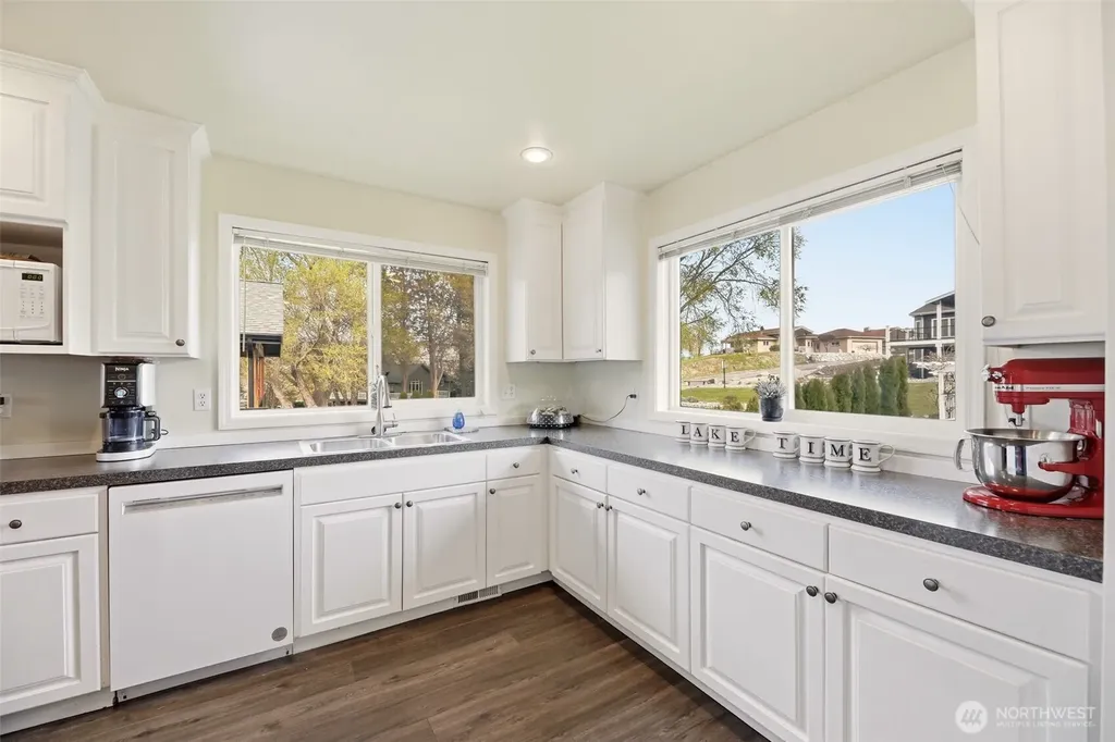 207 Manson View Drive Manson WA 98831