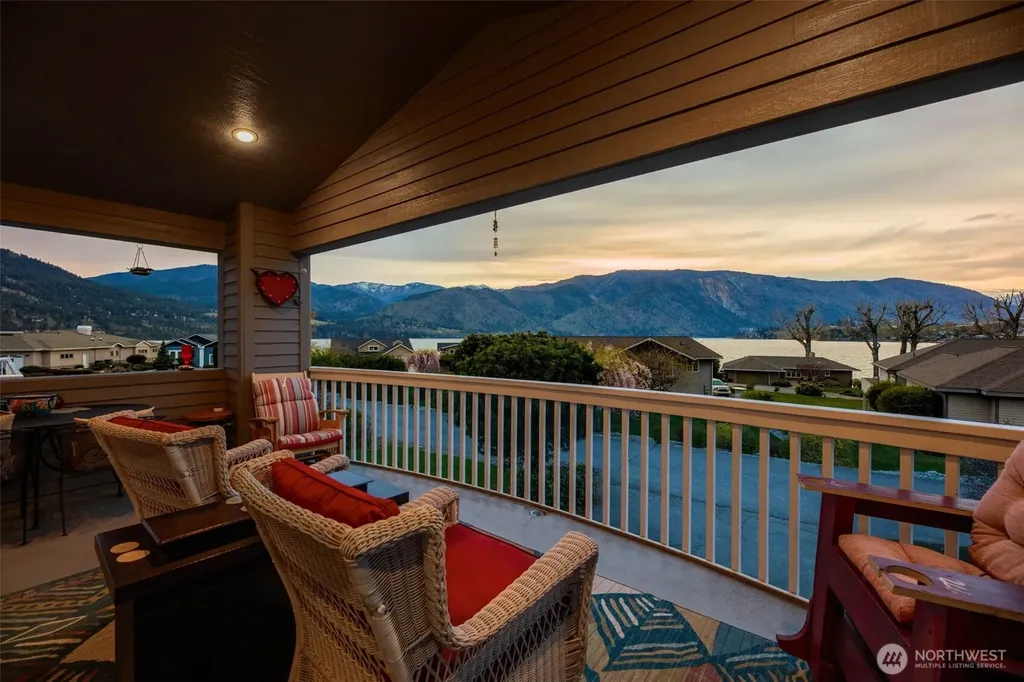207 Manson View Drive Manson WA 98831