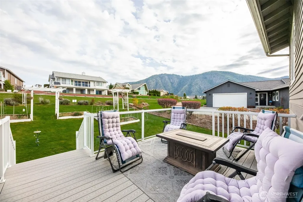 207 Manson View Drive Manson WA 98831