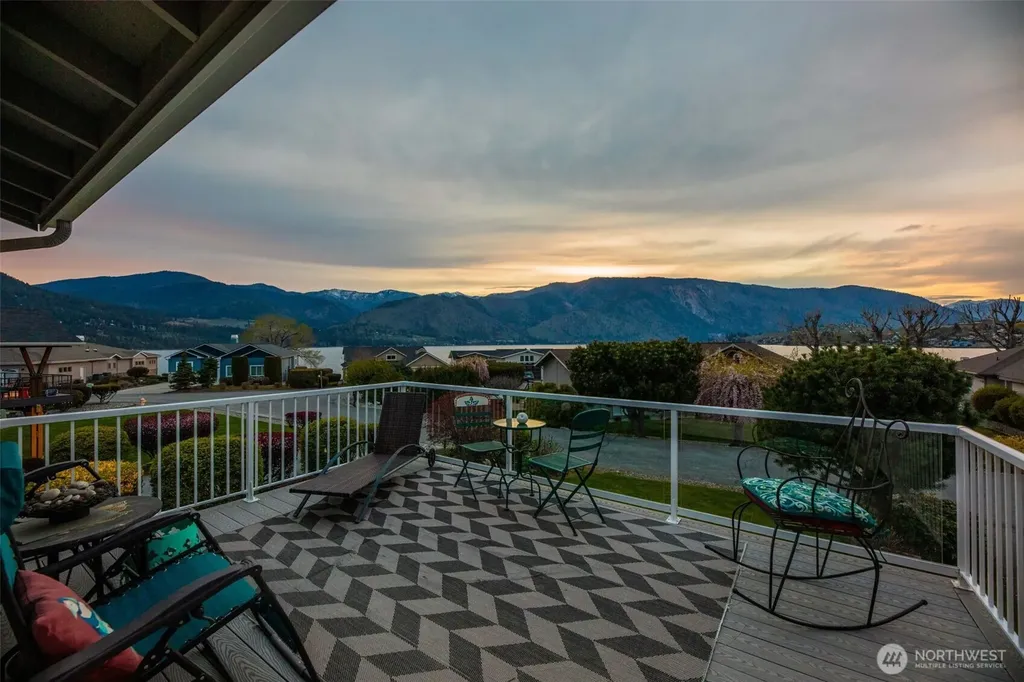207 Manson View Drive Manson WA 98831