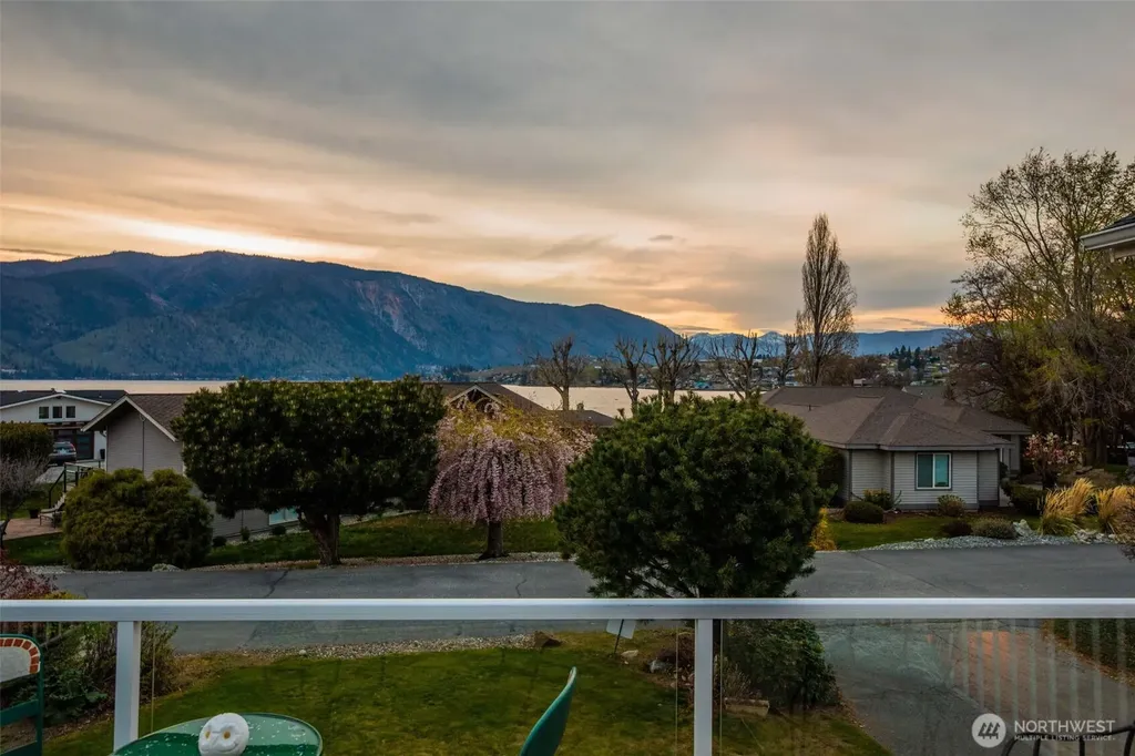 207 Manson View Drive Manson WA 98831
