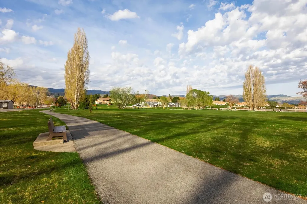 207 Manson View Drive Manson WA 98831