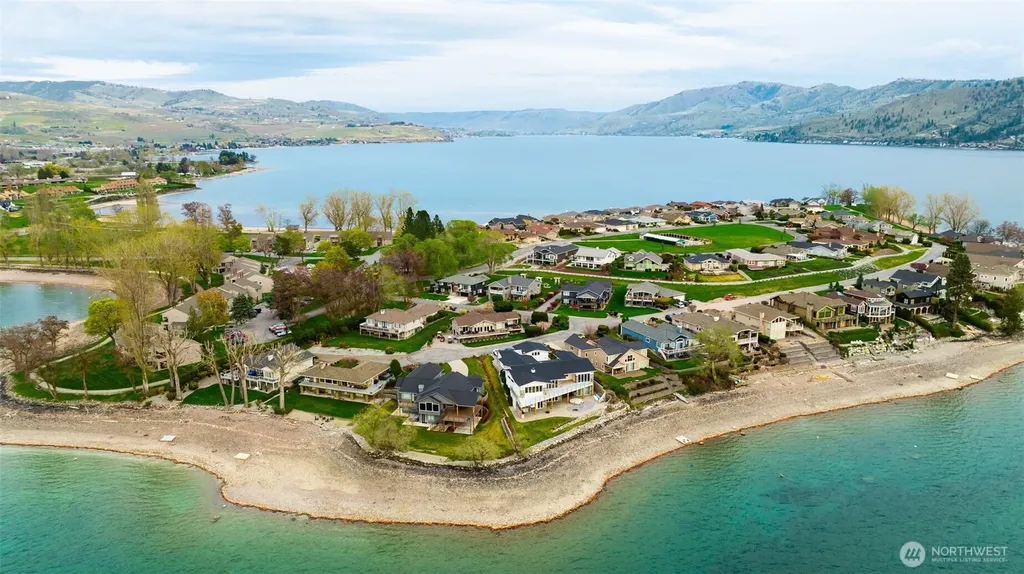 207 Manson View Drive Manson WA 98831