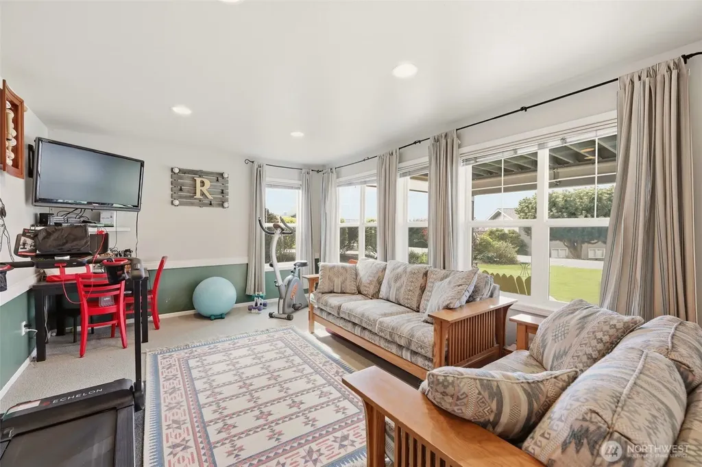 207 Manson View Drive Manson WA 98831