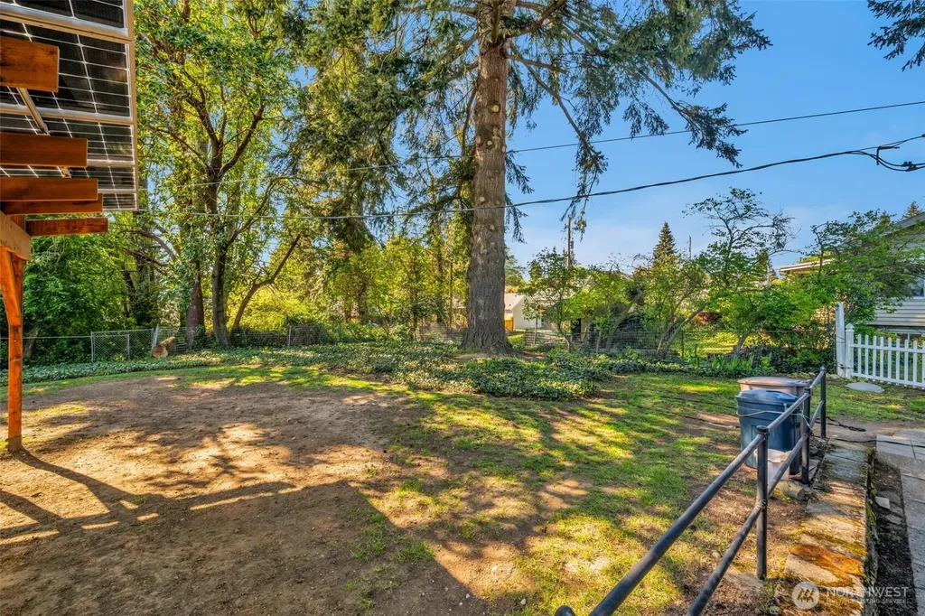 8427 30th Avenue SW Seattle WA 98126