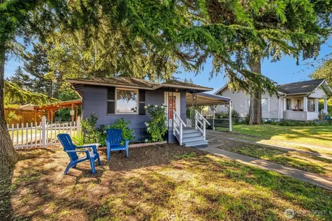 8427 30th Avenue SW Seattle WA 98126