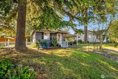 8427 30th Avenue SW Seattle WA 98126