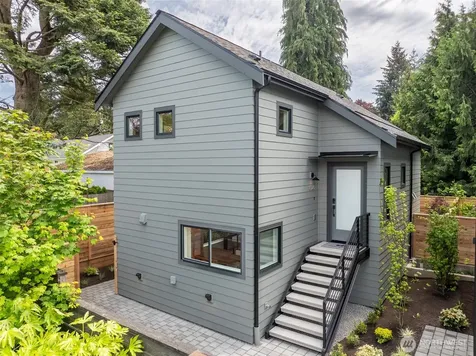 8126 12th Avenue SW Seattle WA 98106