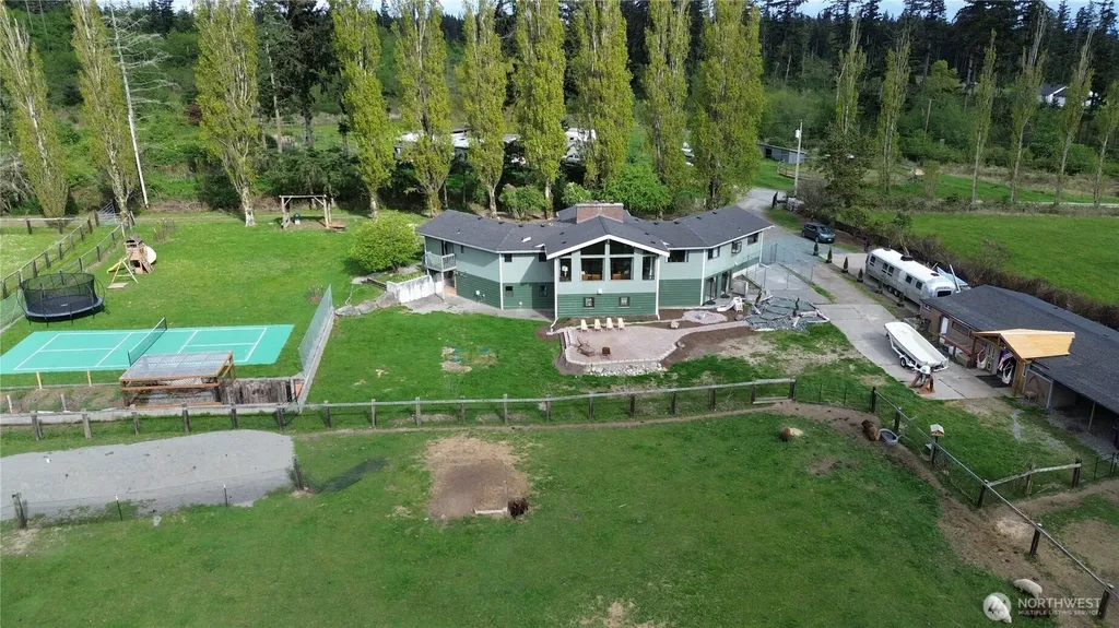 2259 Happy Valley Road Oak Harbor WA 98277