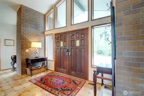2259 Happy Valley Road Oak Harbor WA 98277