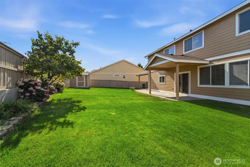 5609 W 14th Avenue Kennewick WA 99338
