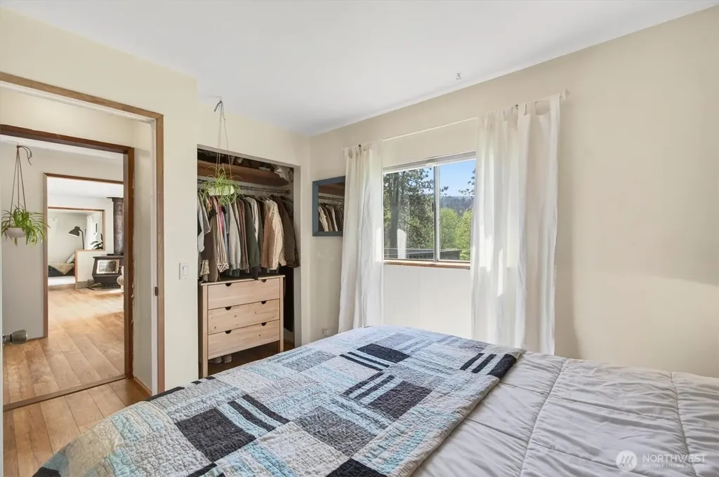 865 E Valley Road Skamokawa WA 98647