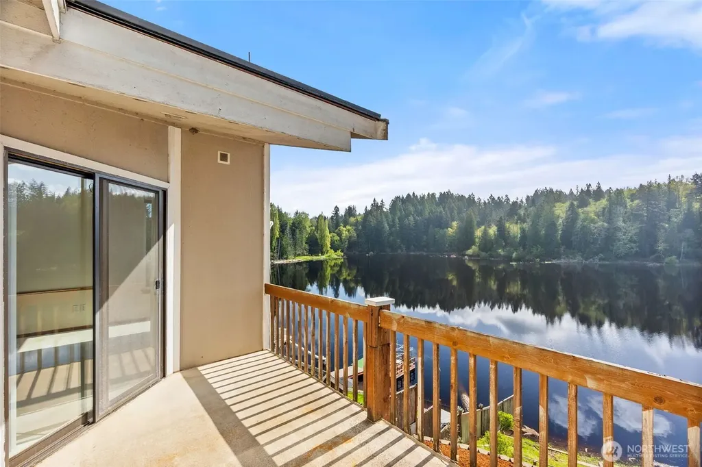 5030 Ad El Road SE Olympia WA 98513