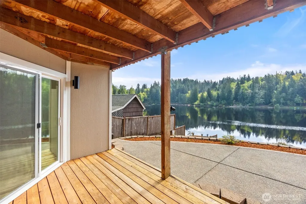 5030 Ad El Road SE Olympia WA 98513