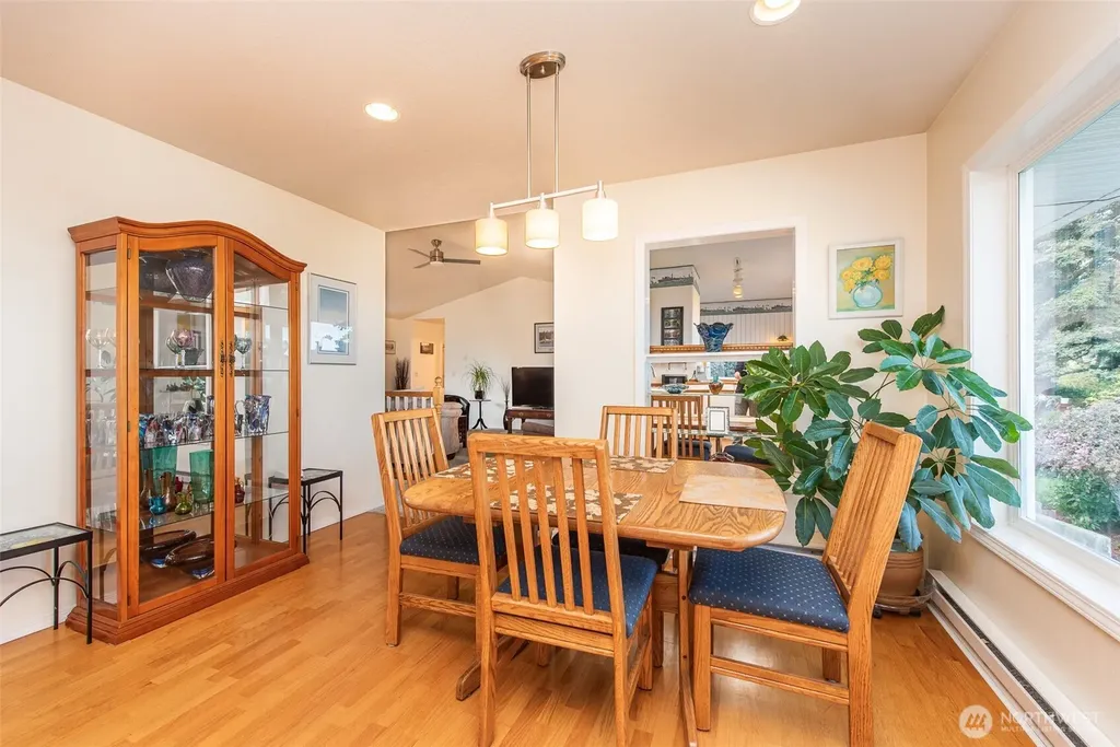 608 Reservoir Road Sequim WA 98382