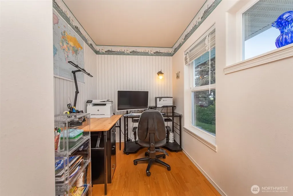 608 Reservoir Road Sequim WA 98382