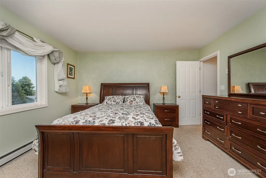 608 Reservoir Road Sequim WA 98382