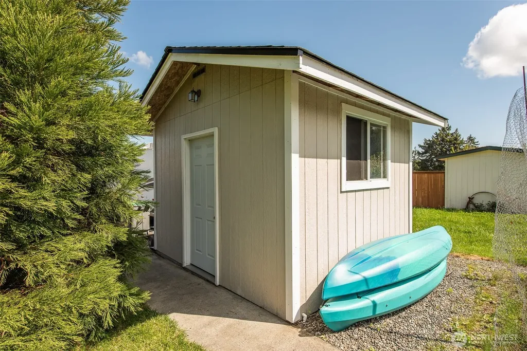 608 Reservoir Road Sequim WA 98382