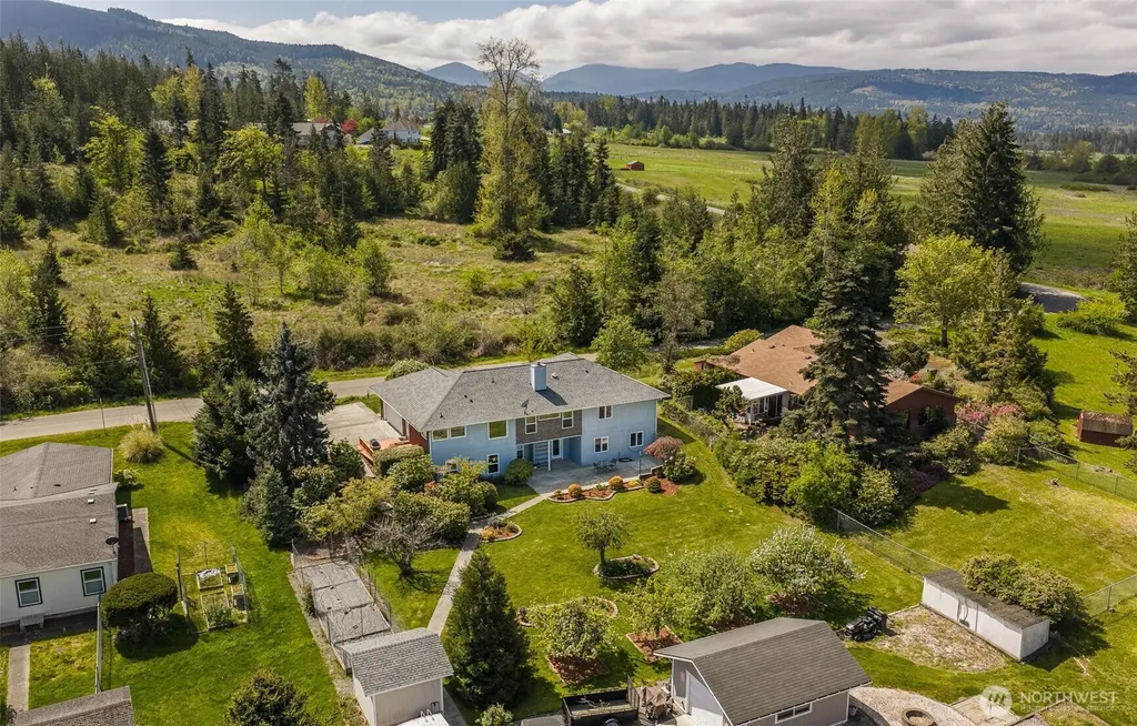 608 Reservoir Road Sequim WA 98382