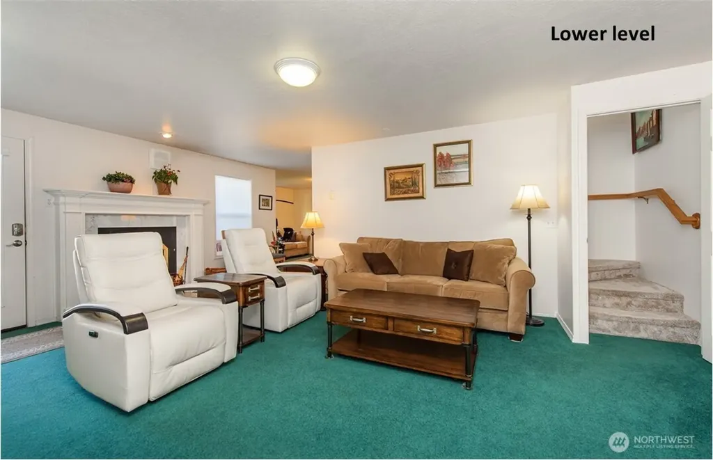 608 Reservoir Road Sequim WA 98382
